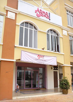 Spa, beauty, manicure, pedicure, massage, buffing, nail polish, beauty product, masker, scrub, perfume, bukit jelutong